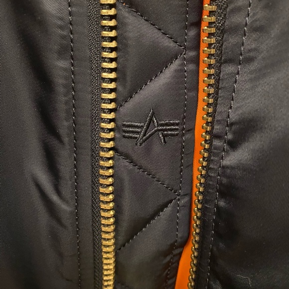 Alpha Industries MA-1 Bomber Jacket | Women’s Medium| Classic Military Style - Picture 2 of 8